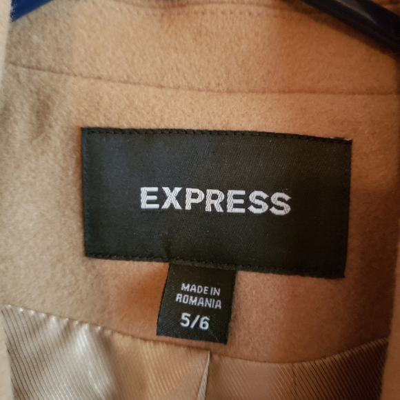 Express Jacket 5/6 - Picture 2 of 3